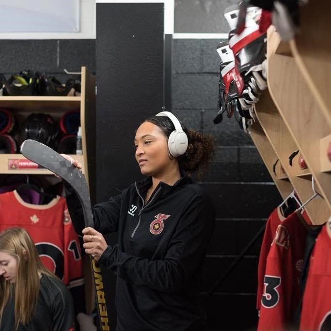 Toronto Six re-sign all-star defender Saroya Tinker to one-year contract